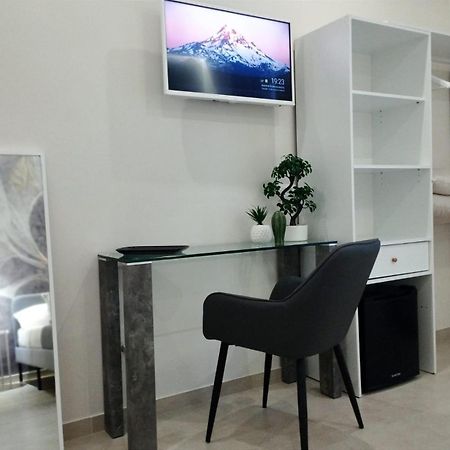 Agatha Modern Elegant Rooms Sant'Agata di Militello Exterior foto