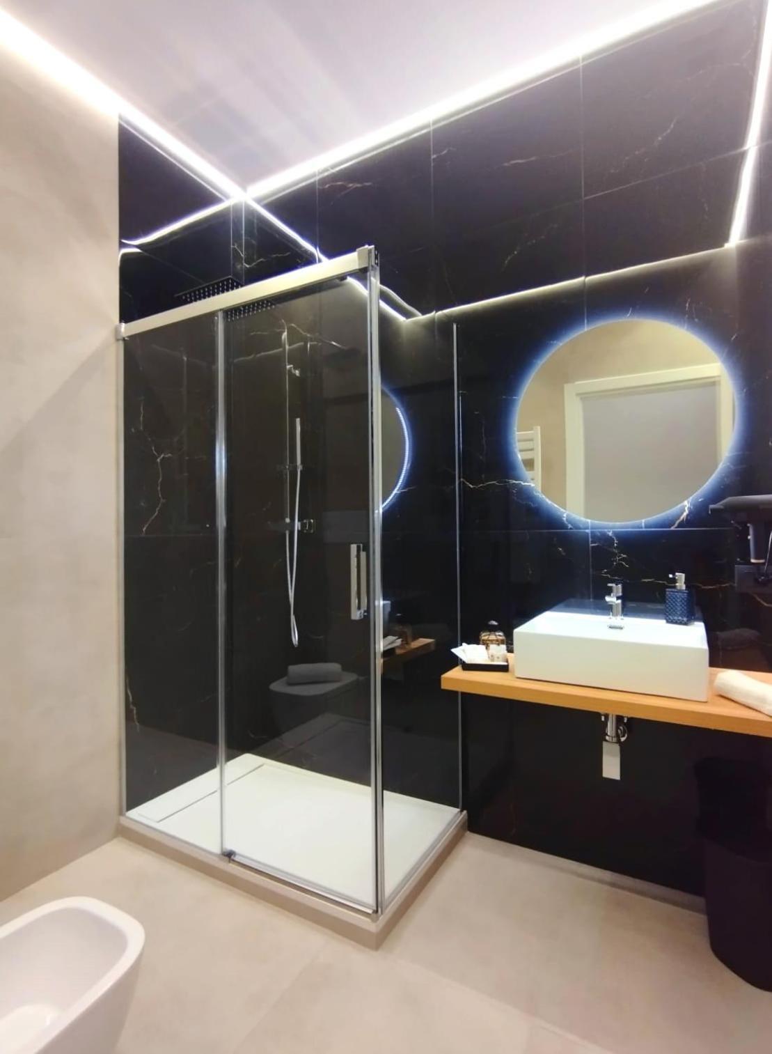 Agatha Modern Elegant Rooms Sant'Agata di Militello Exterior foto